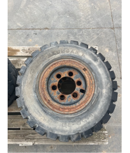 Roues 6.50-10 pour chariot...